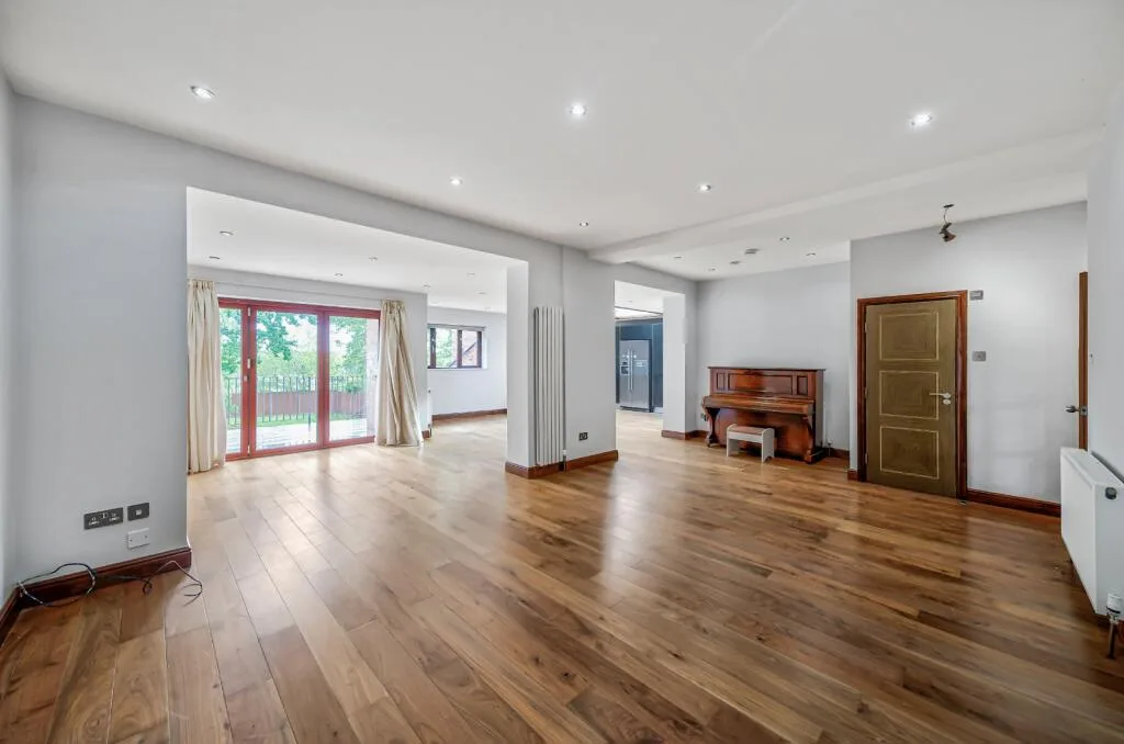 5 bedroom house for rent