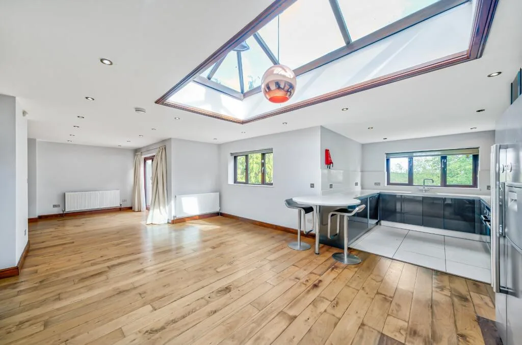 5 bedroom house for rent
