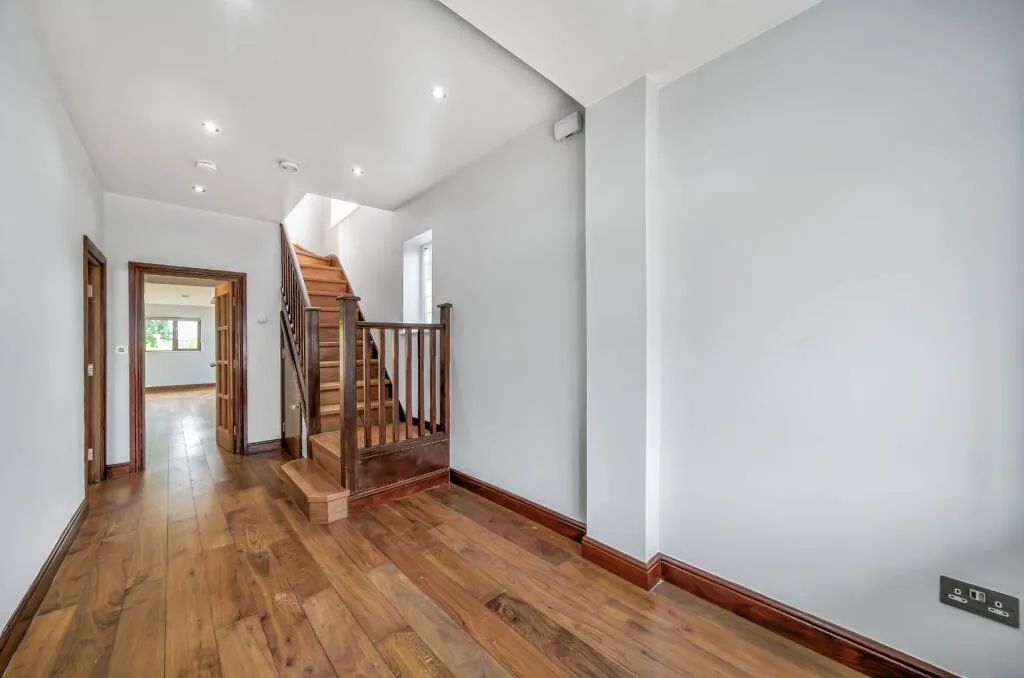 5 bedroom house for rent