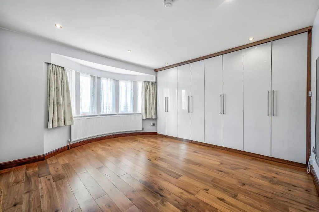 5 bedroom house for rent