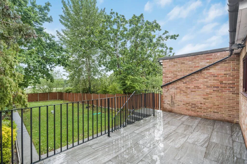 5 bedroom house for rent