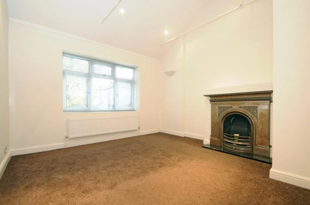 2 bedroom house for rent