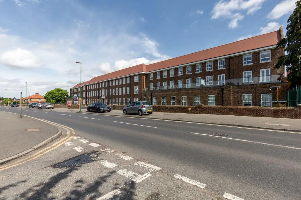 1 bedroom ground floor flat for rent
