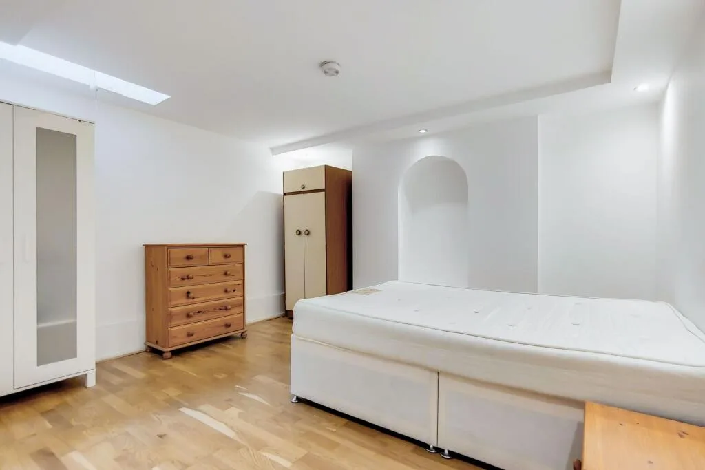 3 bedroom flat for rent