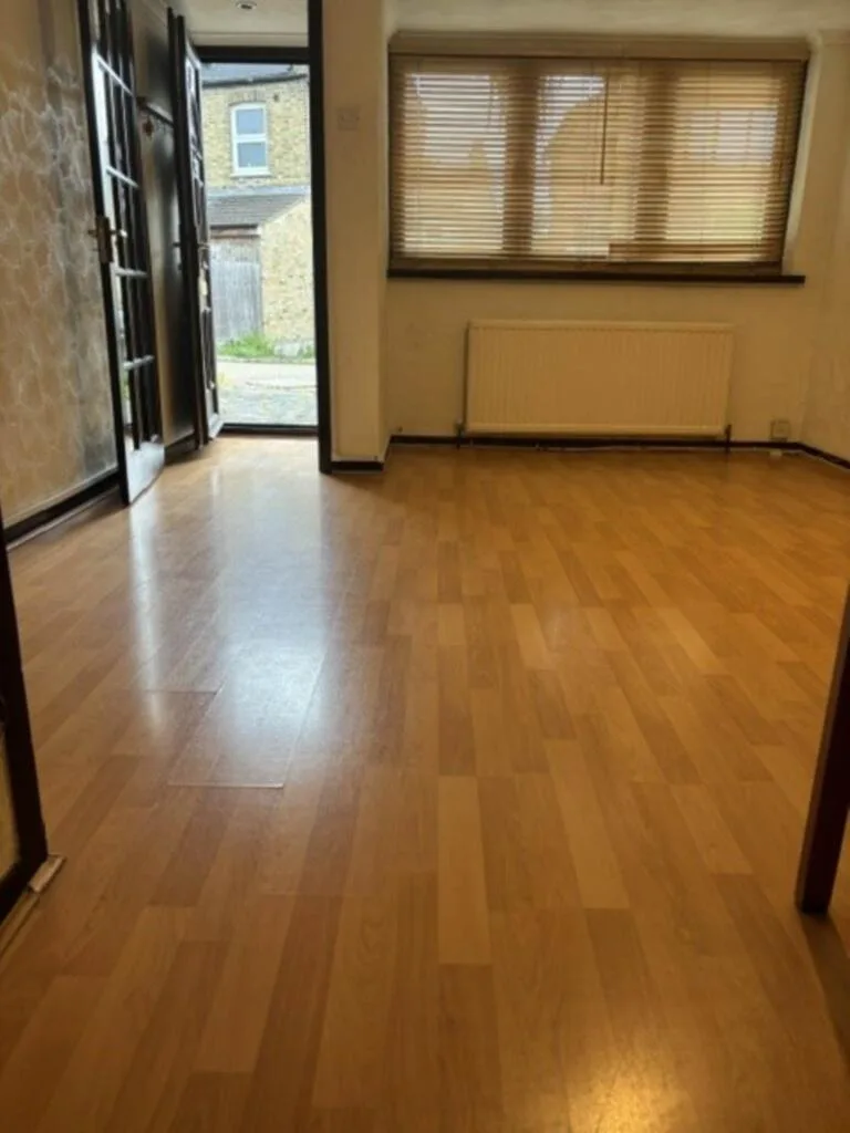 1 bedroom house for rent