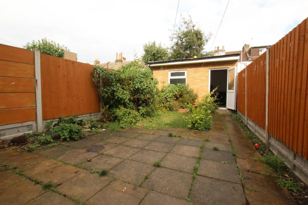 4 bedroom house for rent