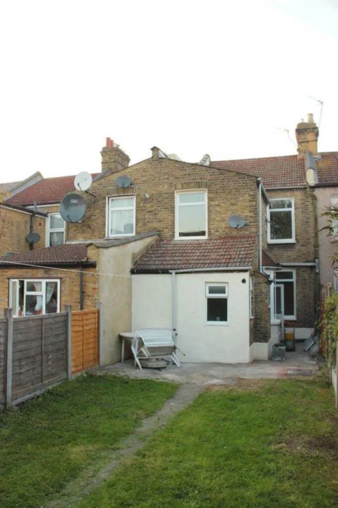 4 bedroom terraced house for rent