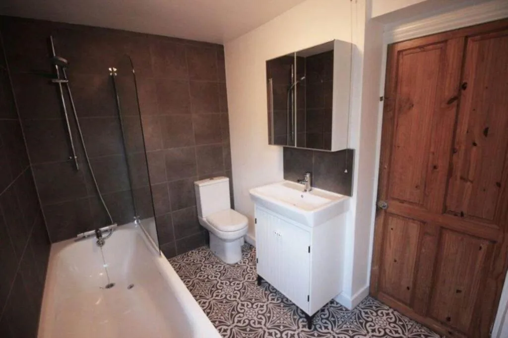 4 bedroom terraced house for rent