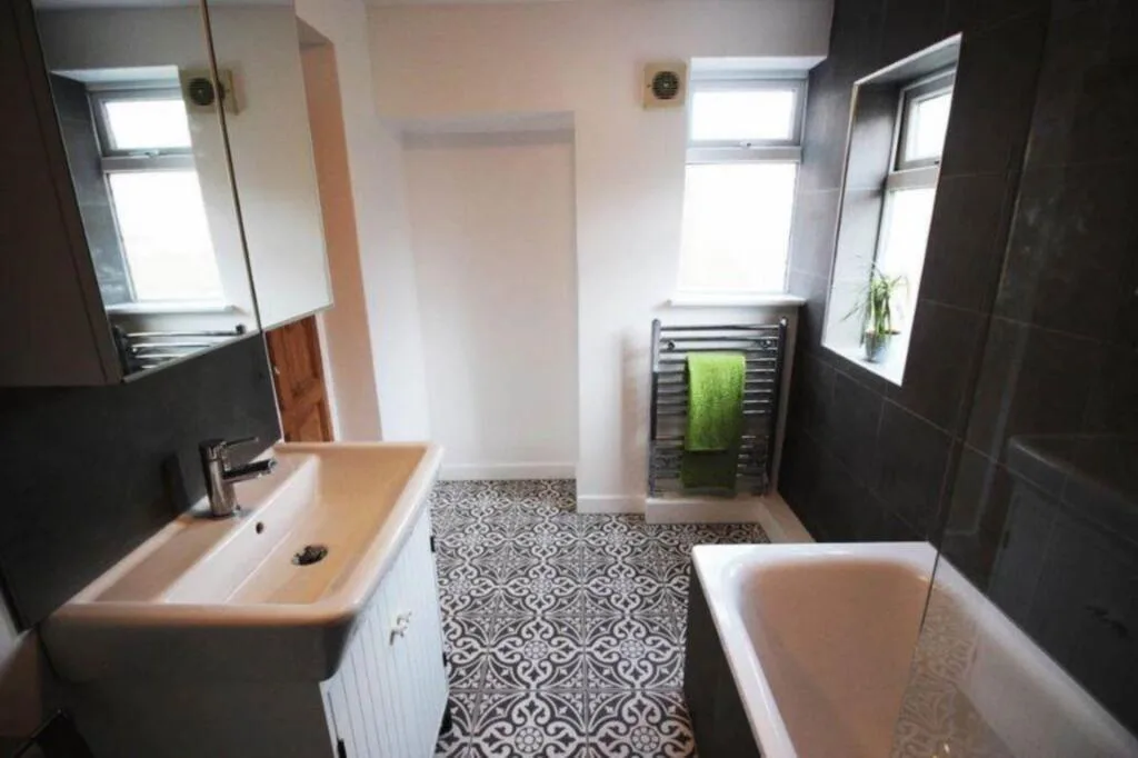 4 bedroom terraced house for rent