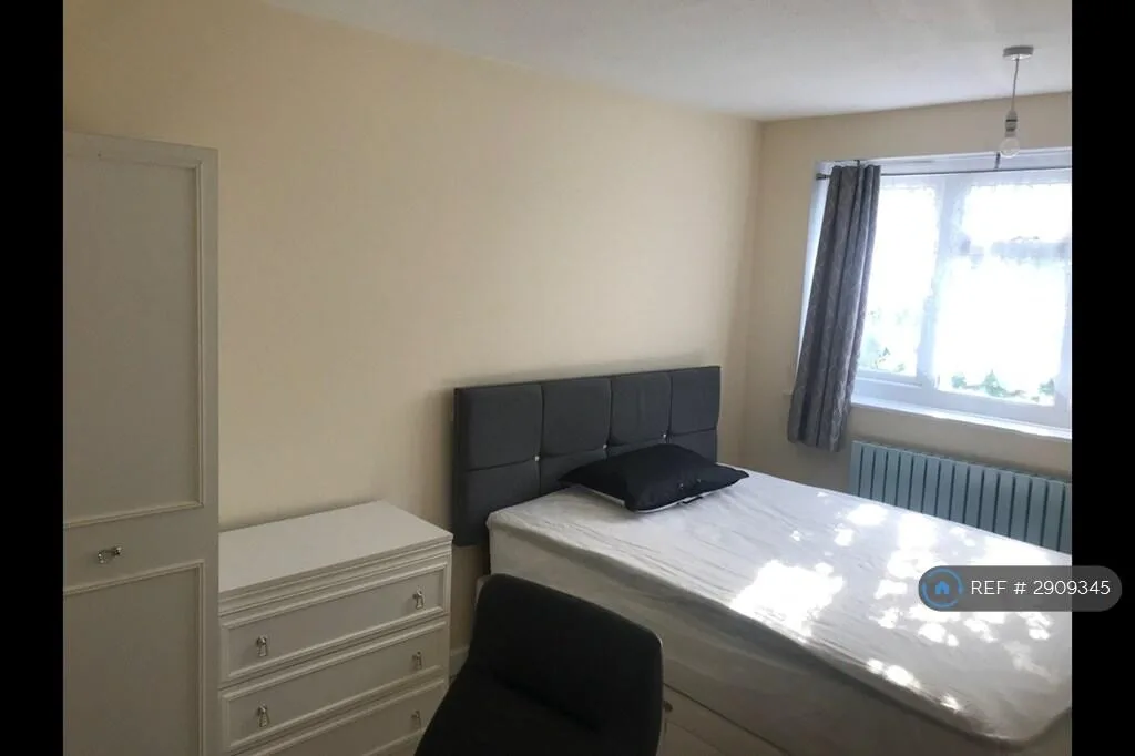 4 bedroom maisonette for rent