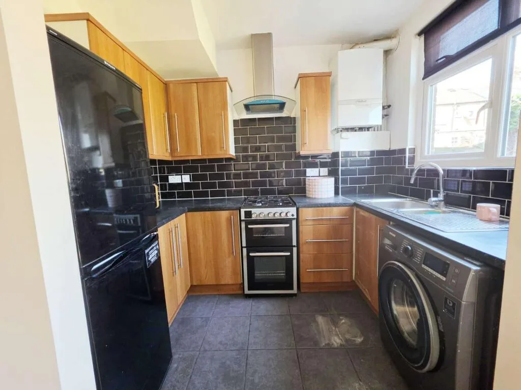 4 bedroom detached house for rent