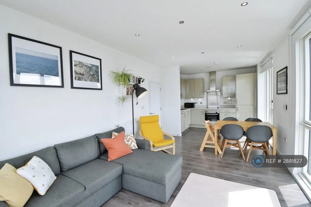 2 bedroom flat for rent