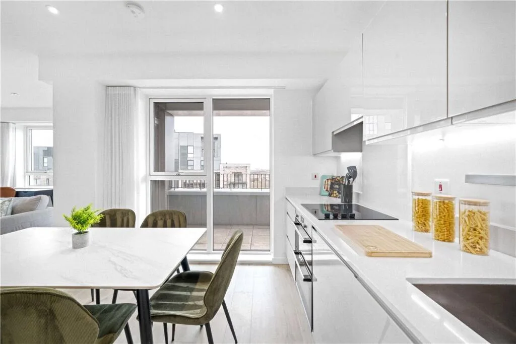 3 bedroom apartment for rent