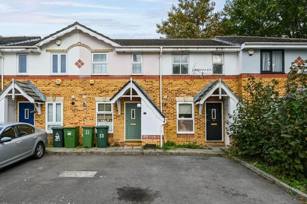 2 bedroom house for rent