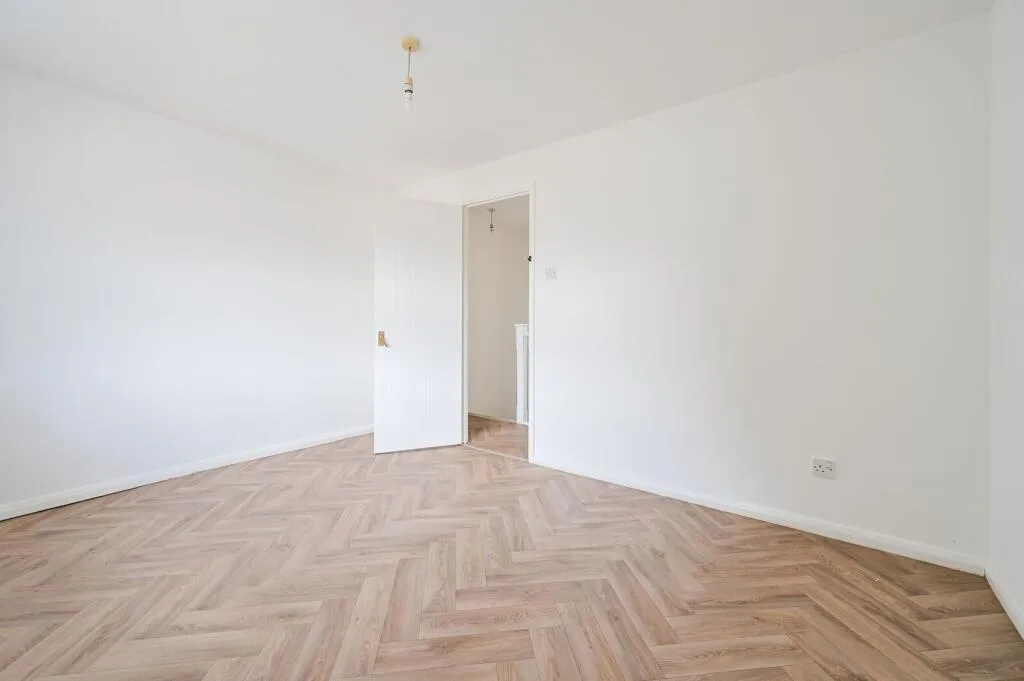 2 bedroom house for rent