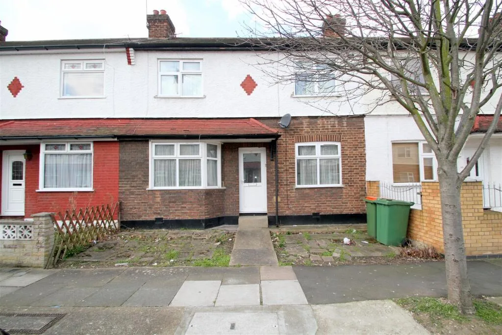 4 bedroom terraced house for rent