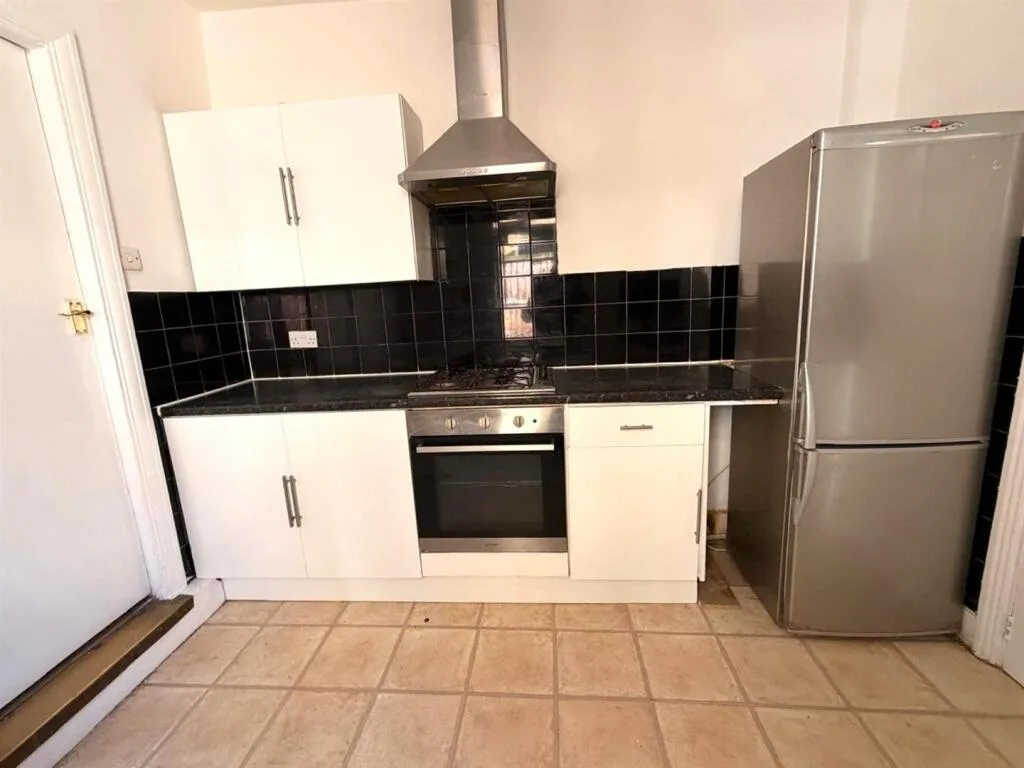 4 bedroom terraced house for rent