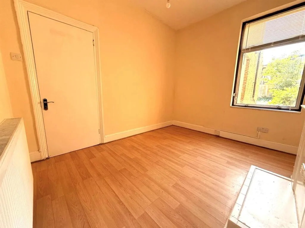 4 bedroom terraced house for rent