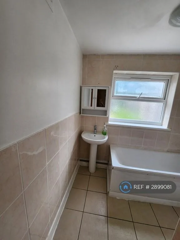 4 bedroom terraced house for rent