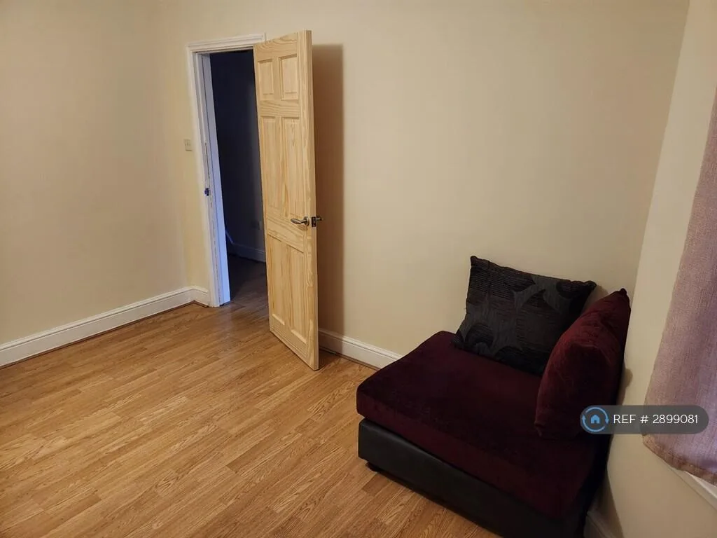 4 bedroom terraced house for rent