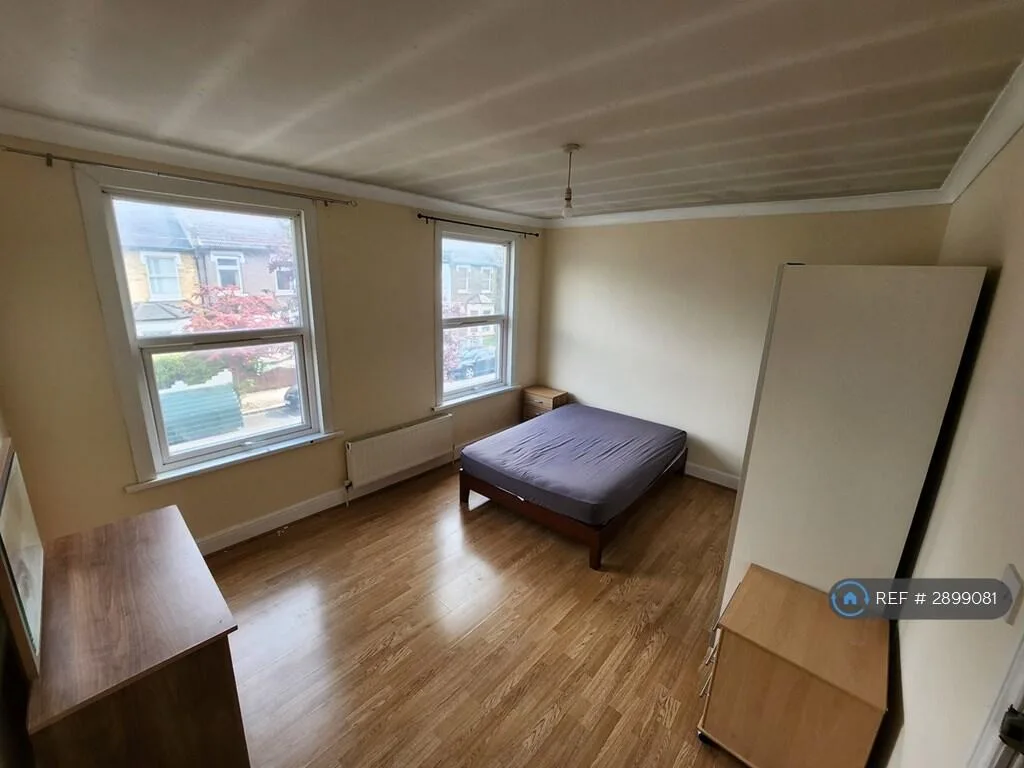 4 bedroom terraced house for rent