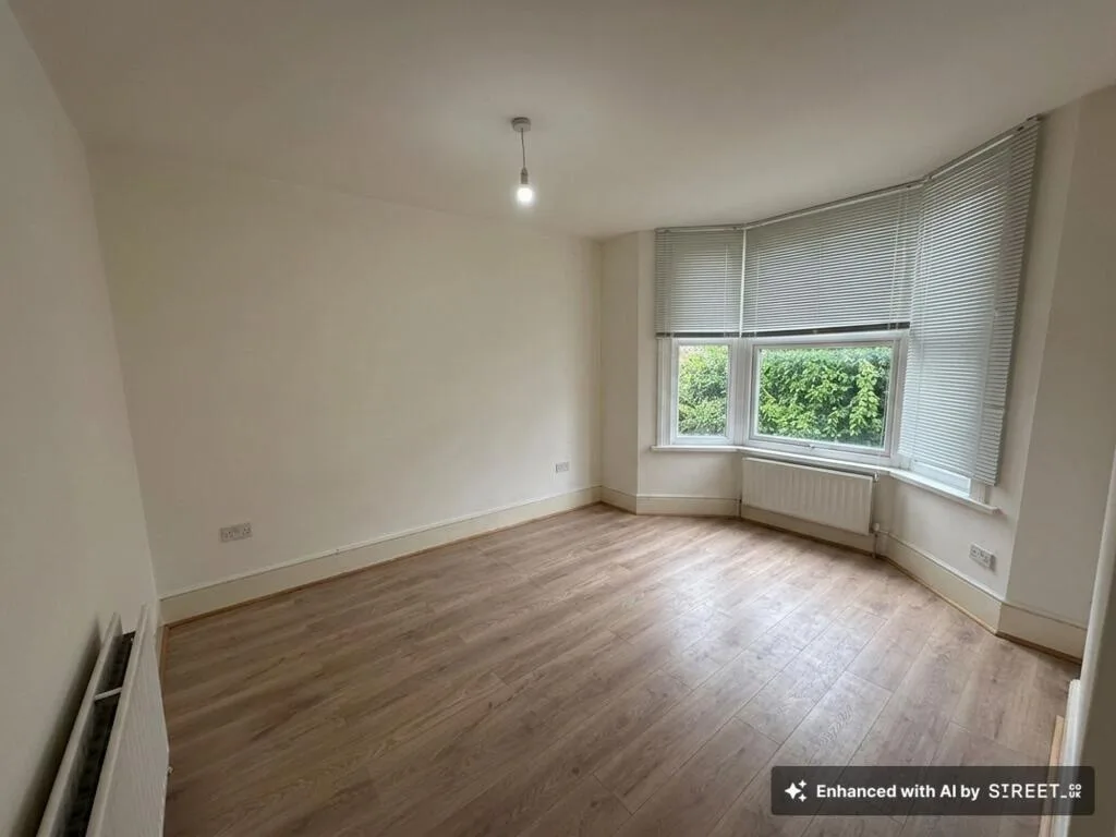 2 bedroom ground floor flat for rent