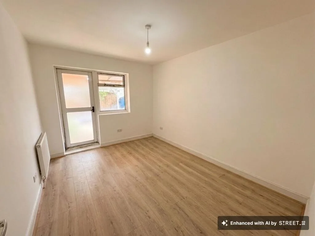 2 bedroom ground floor flat for rent