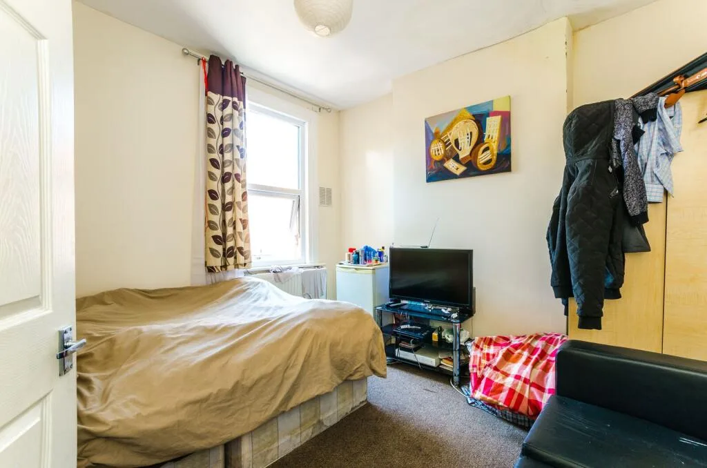 3 bedroom flat for rent