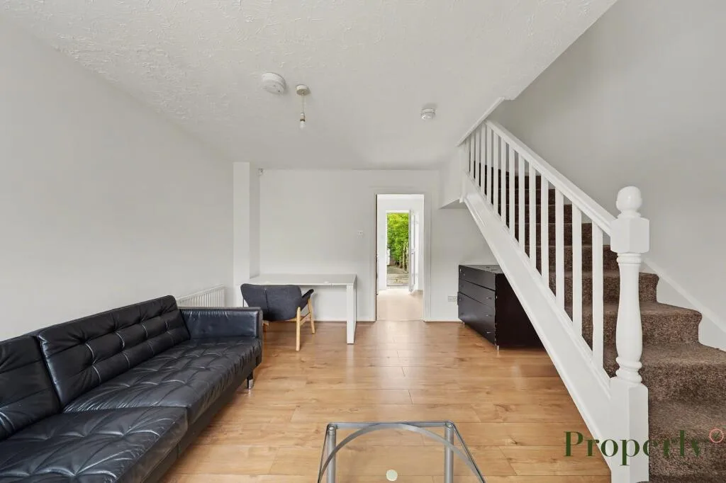 2 bedroom terraced house for rent