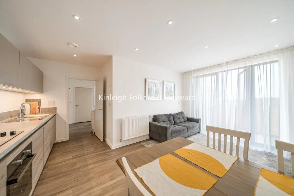 2 bedroom flat for rent