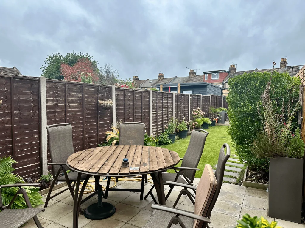 2 bedroom terraced house for rent