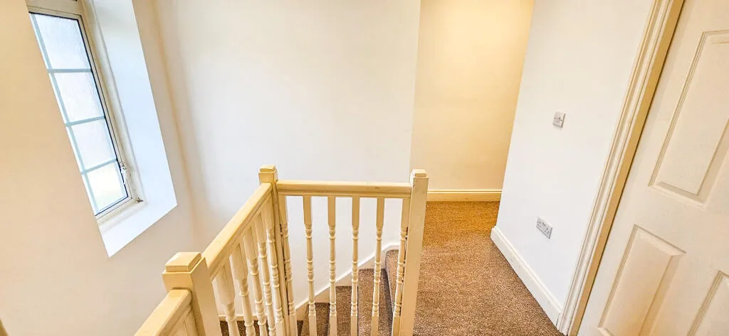 3 bedroom end of terrace house for rent