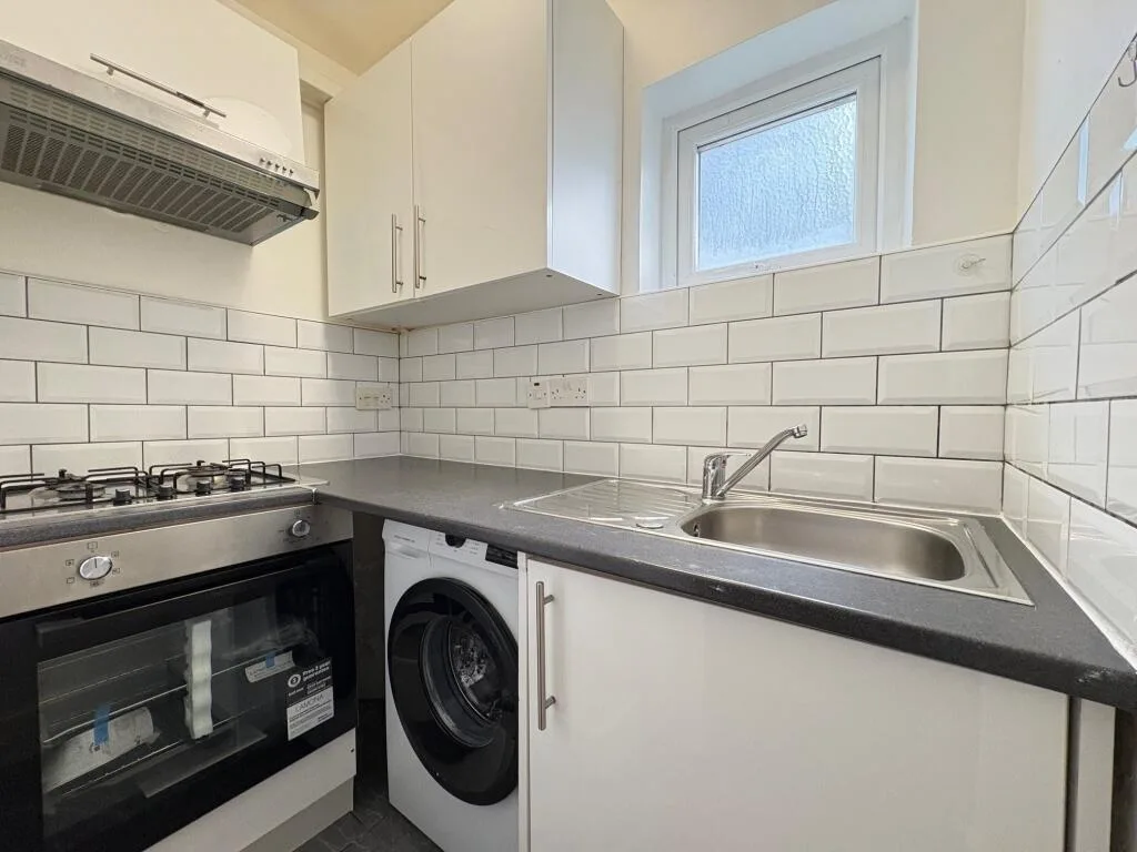 1 bedroom house for rent
