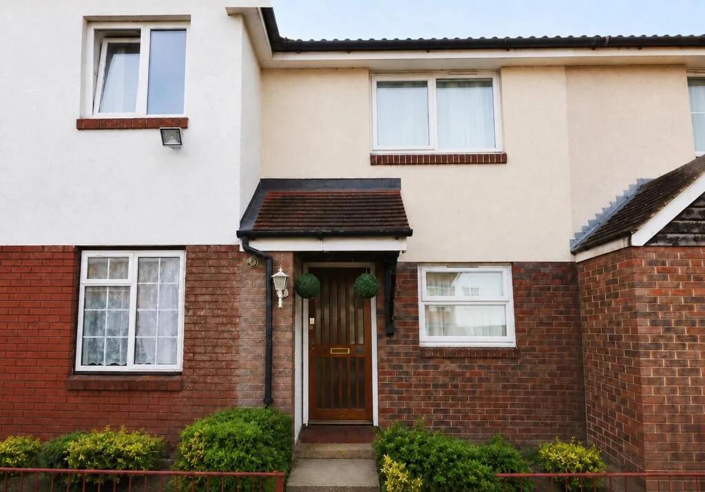 2 bedroom house for rent