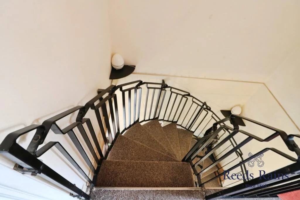 2 bedroom house for rent