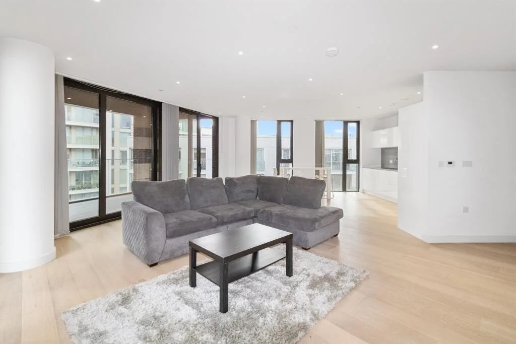 3 bedroom flat for rent
