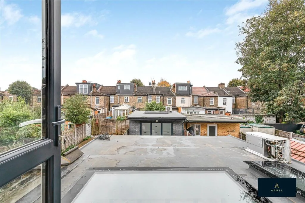 3 bedroom apartment for rent