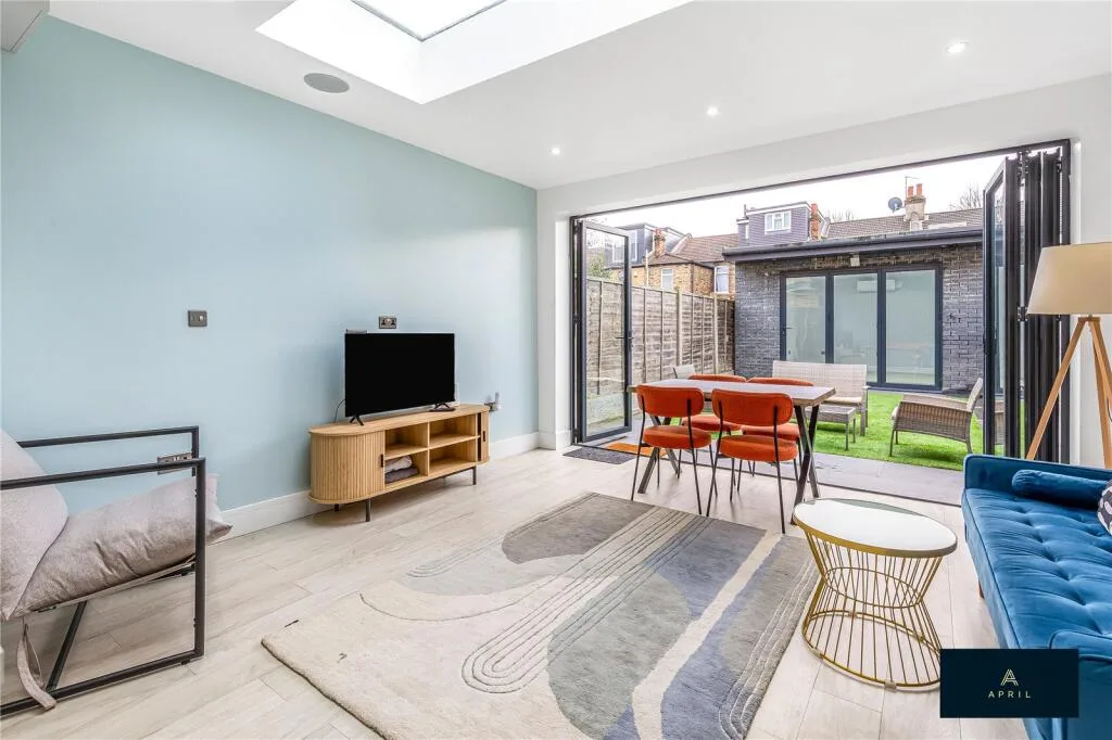 2 bedroom apartment for rent