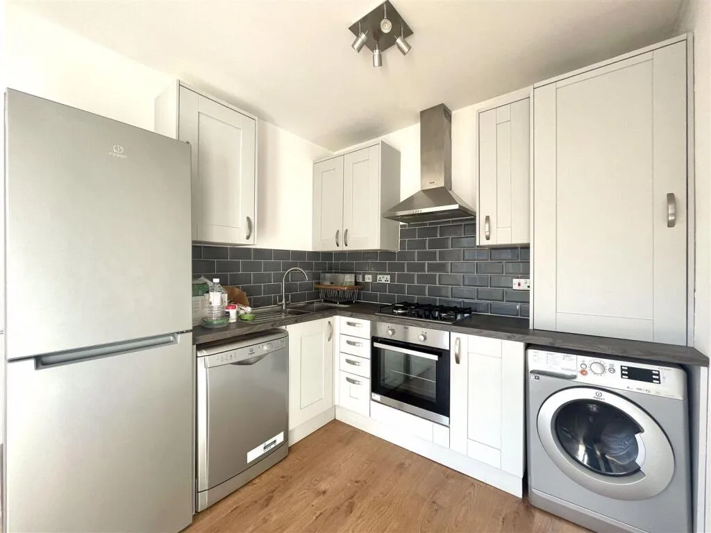 1 bedroom ground floor flat for rent