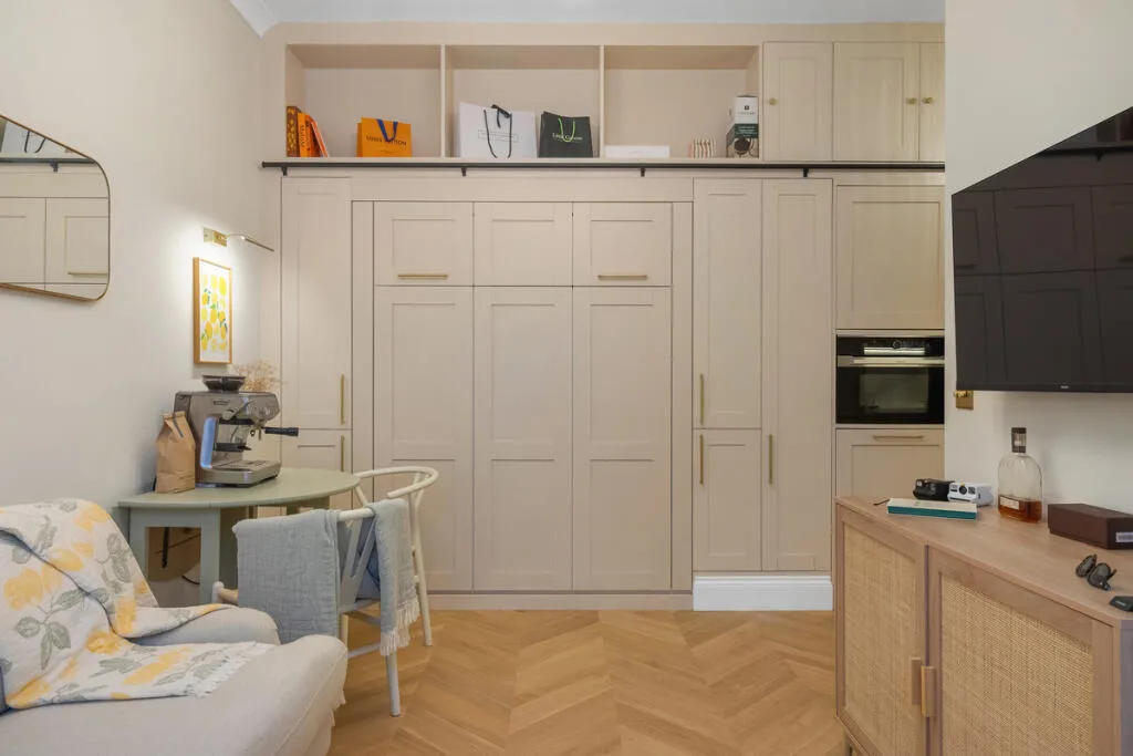 Studio flat for rent