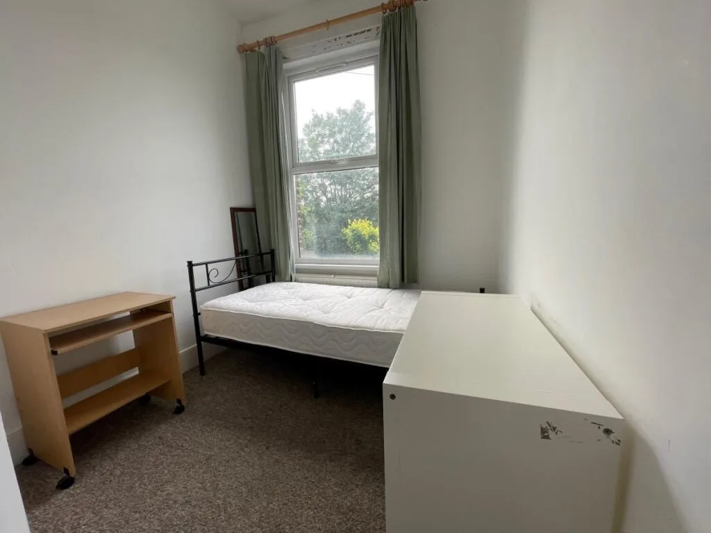 4 bedroom flat for rent