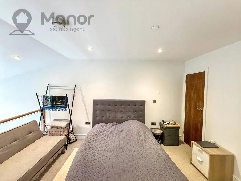 1 bedroom maisonette for rent