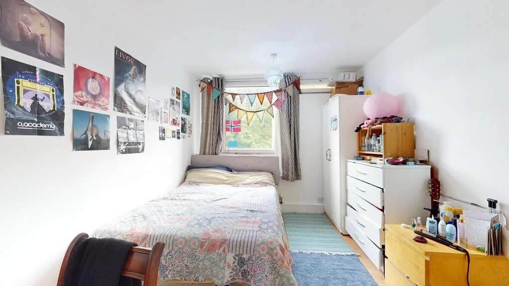 4 bedroom maisonette for rent