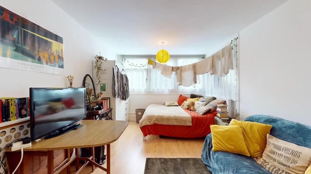 4 bedroom maisonette for rent