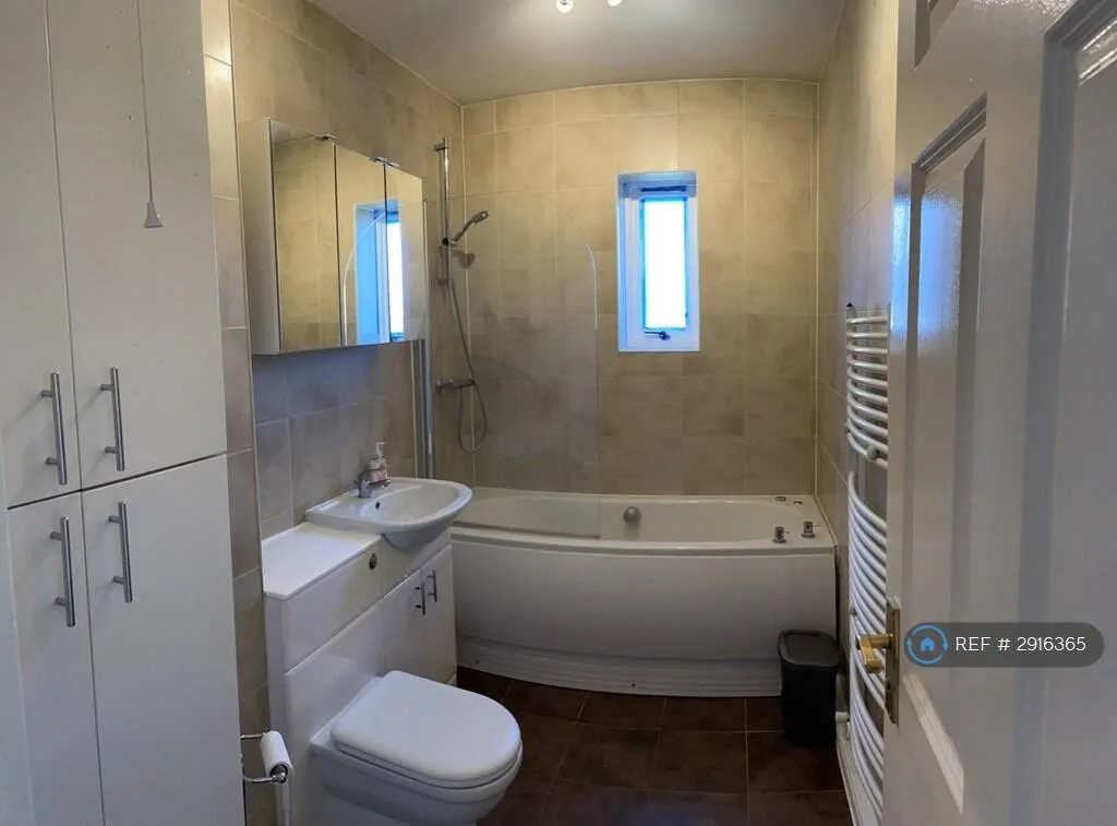 3 bedroom penthouse for rent