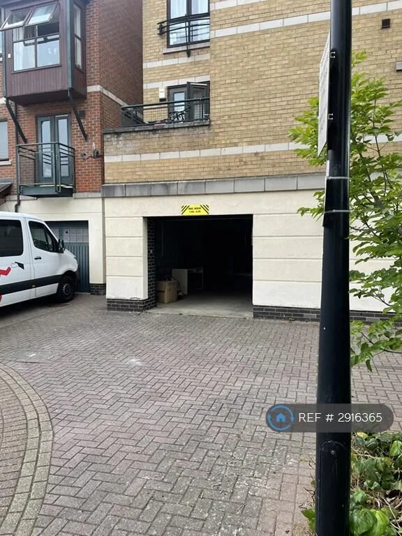 3 bedroom penthouse for rent