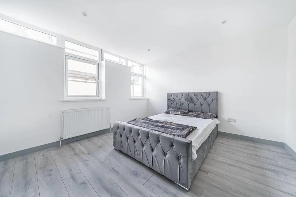 5 bedroom apartment for rent