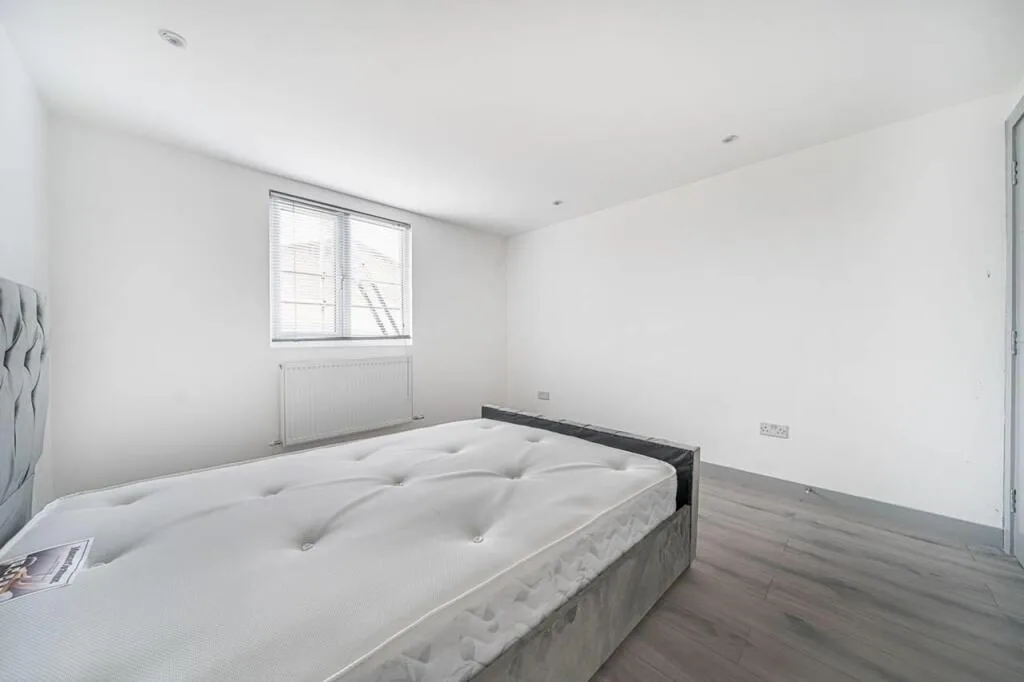5 bedroom apartment for rent