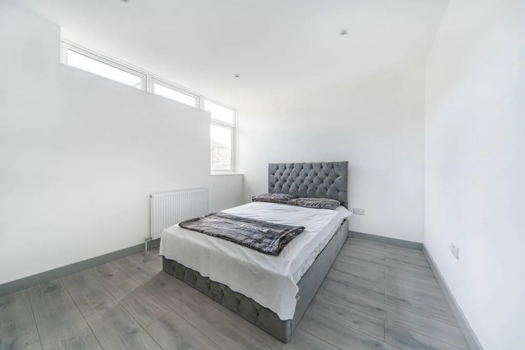 5 bedroom apartment for rent
