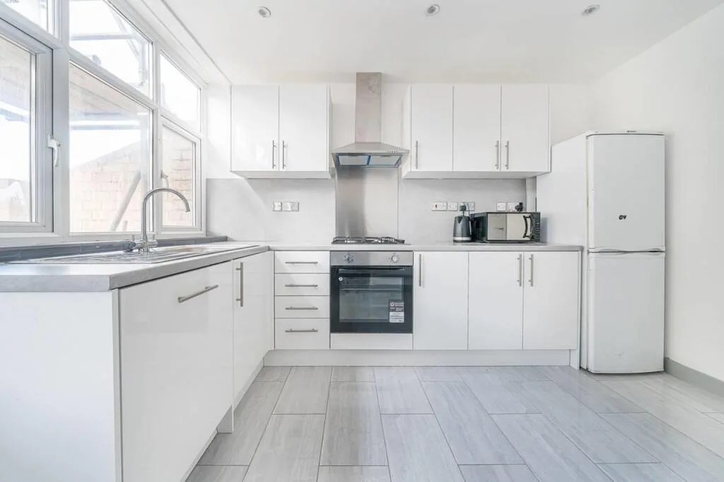 5 bedroom apartment for rent